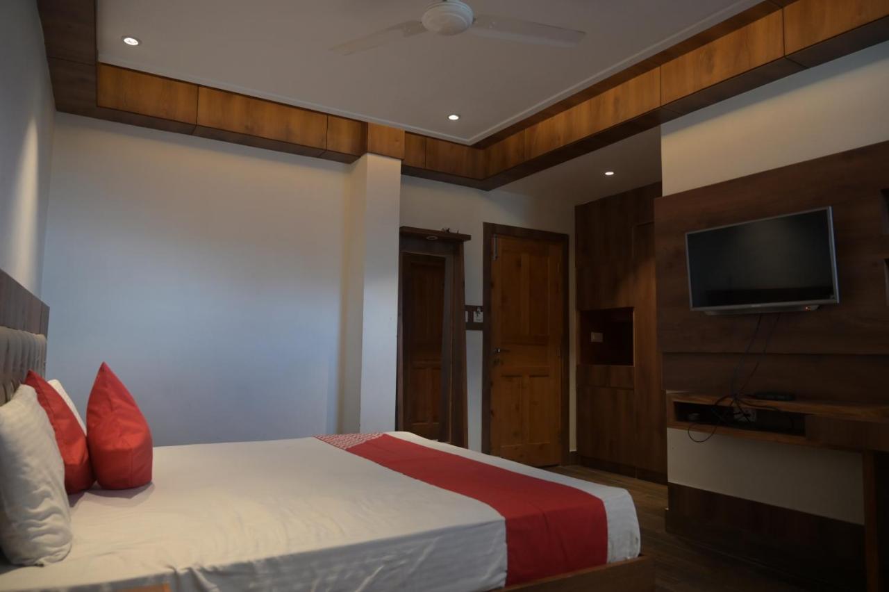 Hotel Apple Blossom B$B Manāli Buitenkant foto